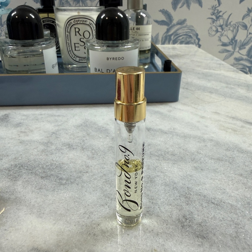 Bond No. 9 New York Signature with Gold Cap